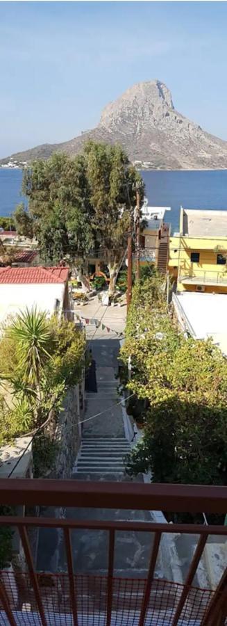 Masouri Square Apartment Luaran gambar